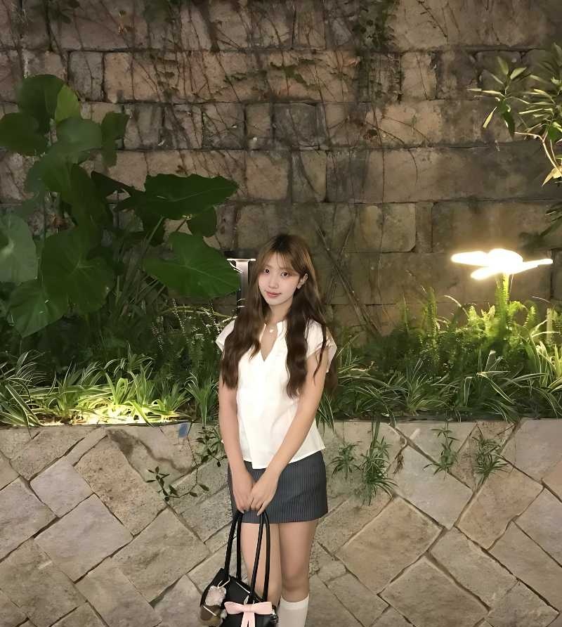 辽宁科技大学 刘美娜 被按头强制深喉 黑丝跪趴后入翘臀 浪叫到失神！ 封面