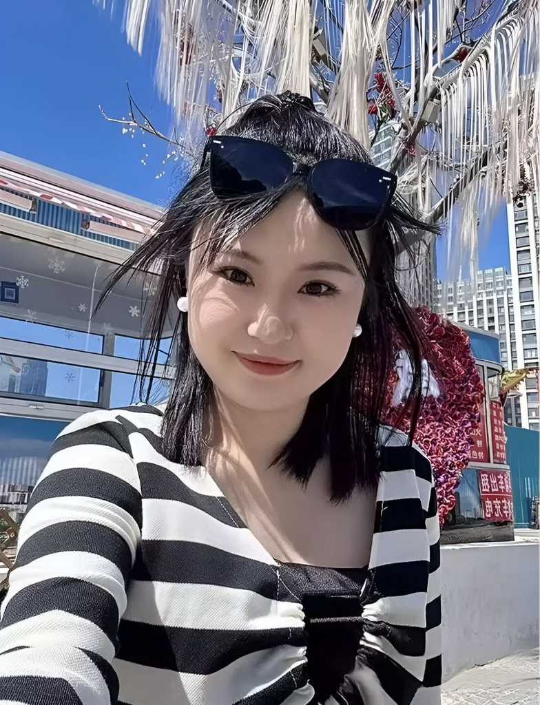 湖北武汉超淫人妻 朱瑞瑞 和老公酒店露脸狂干视频泄密 黑丝塞满嘴巴被操到阿黑颜高潮！ 封面