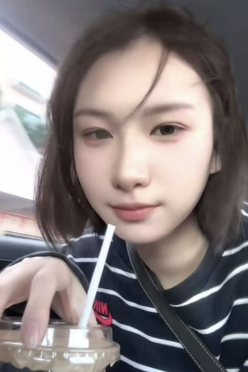 广东塑料闺蜜撕逼大瓜！陈梓涵 被闺蜜实锤是风流成性母狗 被多人玩弄 性爱视频约炮记录全被曝光！ 封面