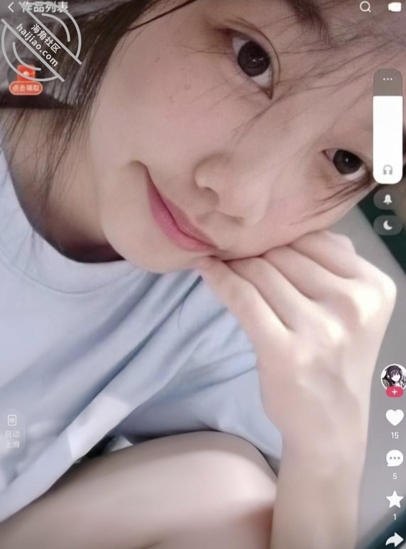 同学的女儿还是高中生,却成为别人的母狗,有幸操过一次。 封面