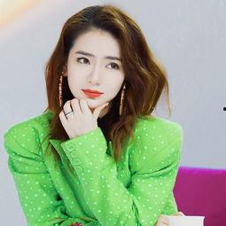 戚薇邀请网友吃瓜,戚薇盛情邀请网友共赴“吃瓜”盛宴