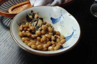 纳豆奶奶吃瓜,纳豆奶奶的瓜田奇遇记