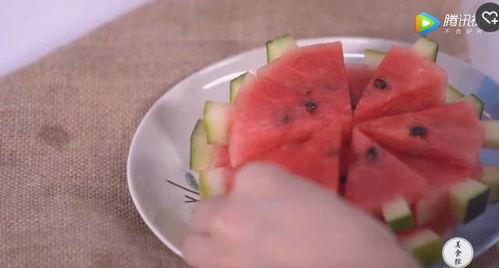 优雅的吃瓜,尽享优雅吃瓜时光